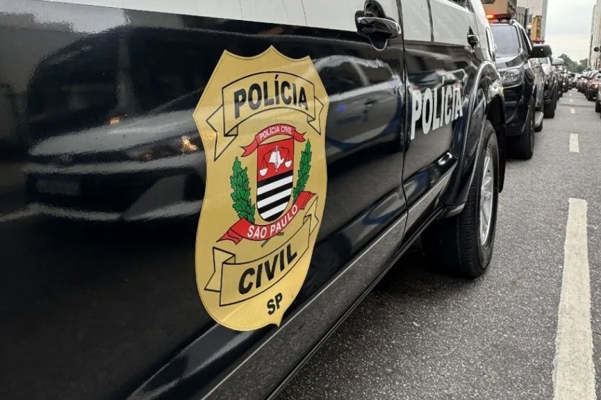 Idosa morre após ser atropelada por viatura da polícia civil em SP