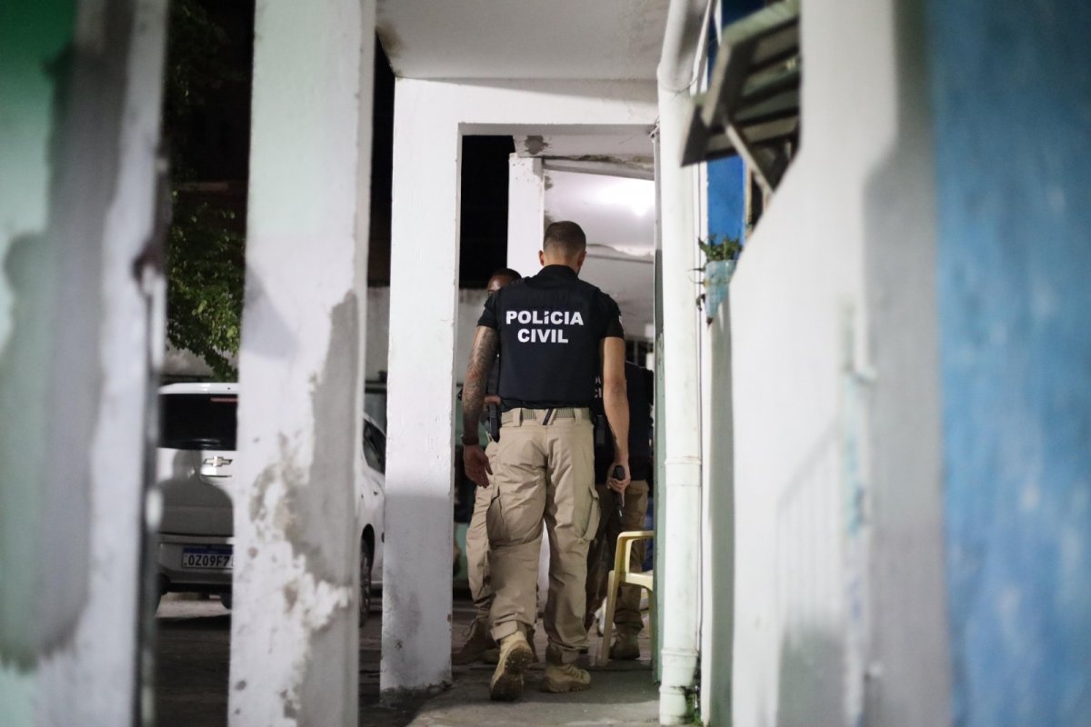 Homem é preso em operação contra a exploração sexual infantojuvenil no bairro de Itapuã