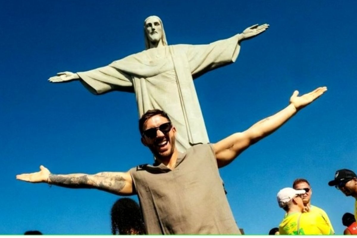 DJ que fugiu de bandidos com fuzis diz que não voltará ao Brasil!