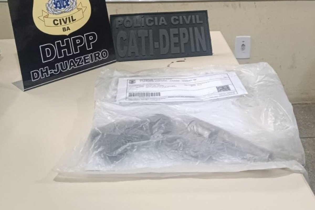 Revólver é encontrado na casa de investigado por homicídio