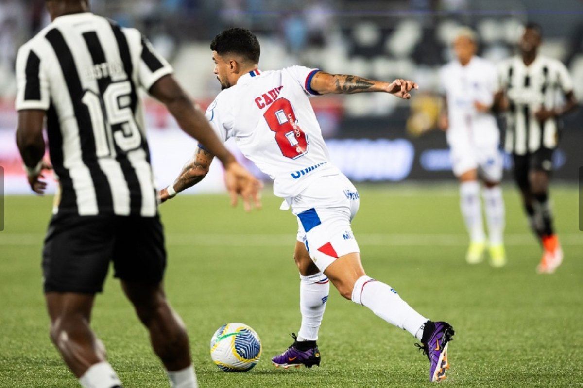 Vídeo: Bahia vence Botafogo e chega a vice-liderança do Brasileirão; confira os gols do triunfo