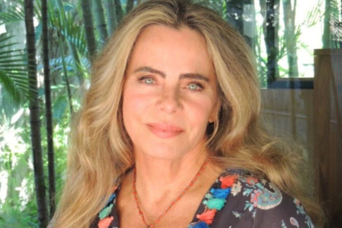 Bruna Lombardi é internada em hospital de São Paulo!