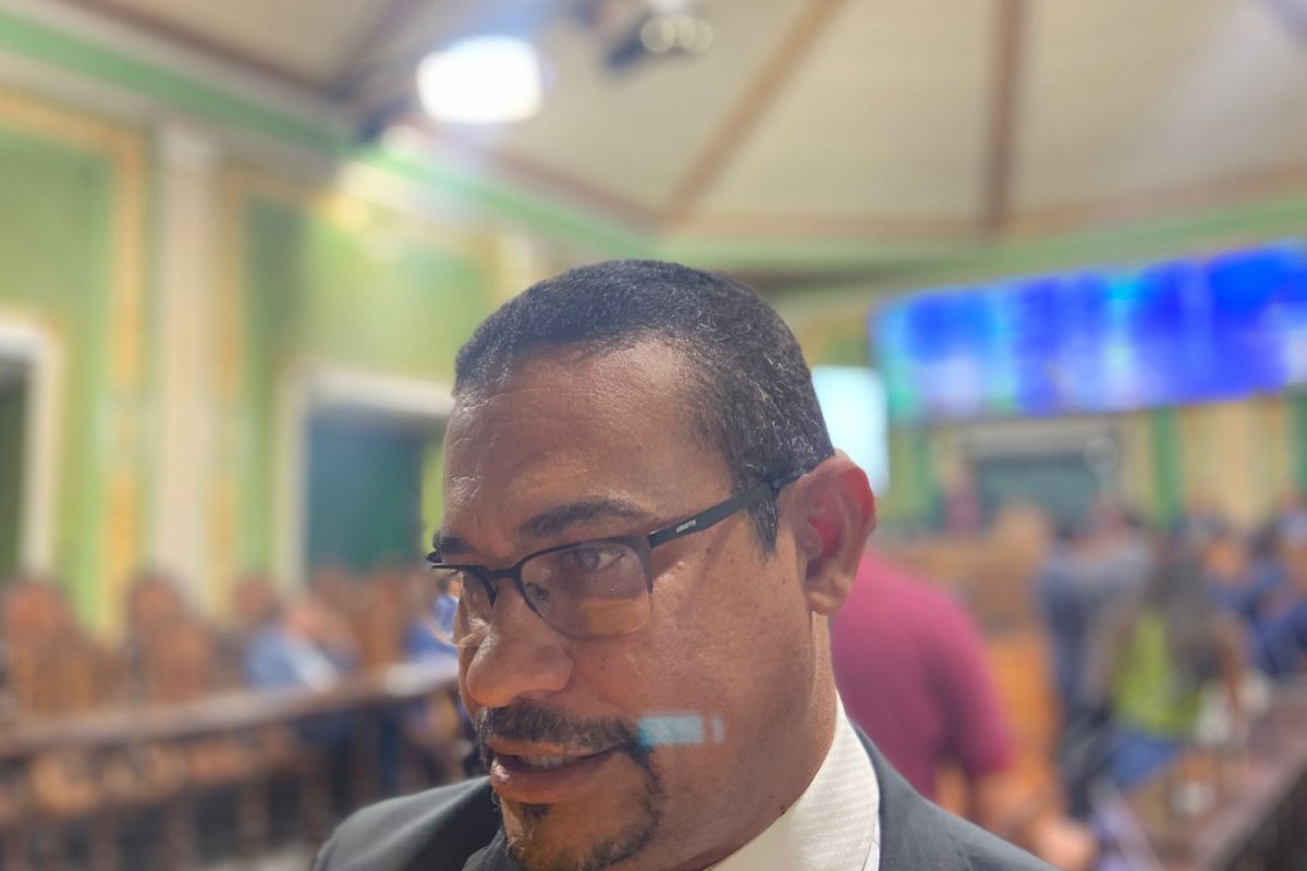 Vídeo: 'Nós queremos resolver o problema dos trabalhadores, não fazer greve', afirma Tiago Ferreira