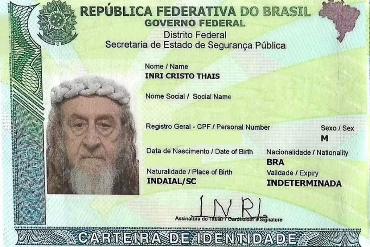 Brasileiro que diz ser reencarnação de Jesus muda oficialmente de nome