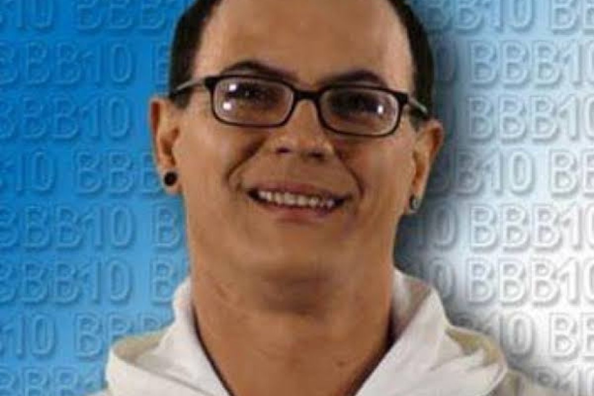 Ex-BBB Dicesar vira balconista de loja e desabafa sobre o mundo da televisão