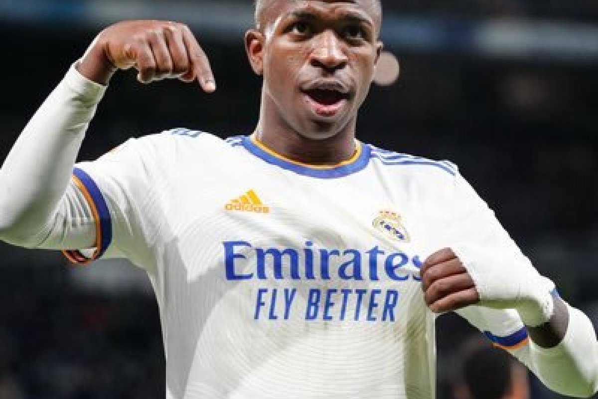 Vini Jr é único a marcar em todas as fases da Champions desde chegada ao Real