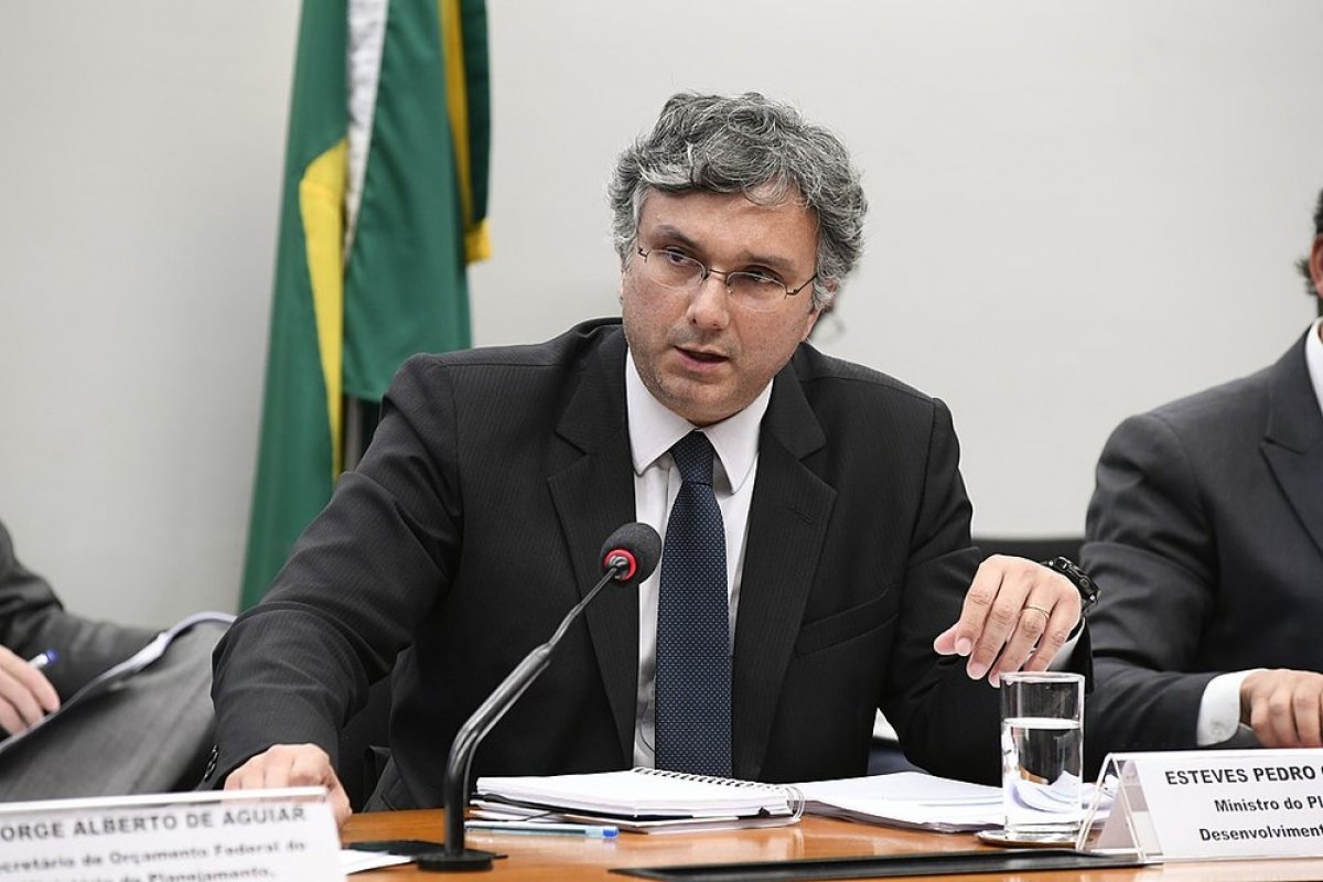 Denúncia contra assessor de Guedes e mais 28 foi aceita pela Justiça