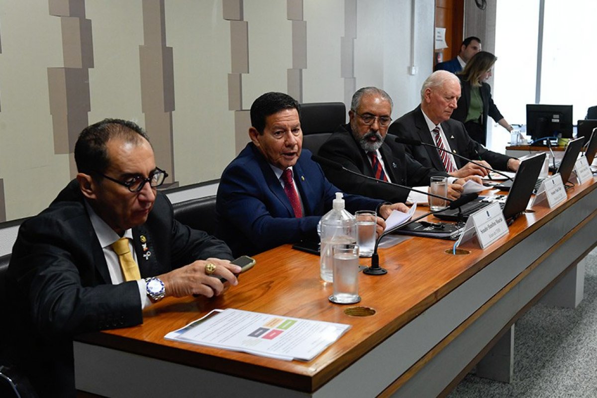 RS: Comissão aprova plano de trabalho e vai a cidades atingidas