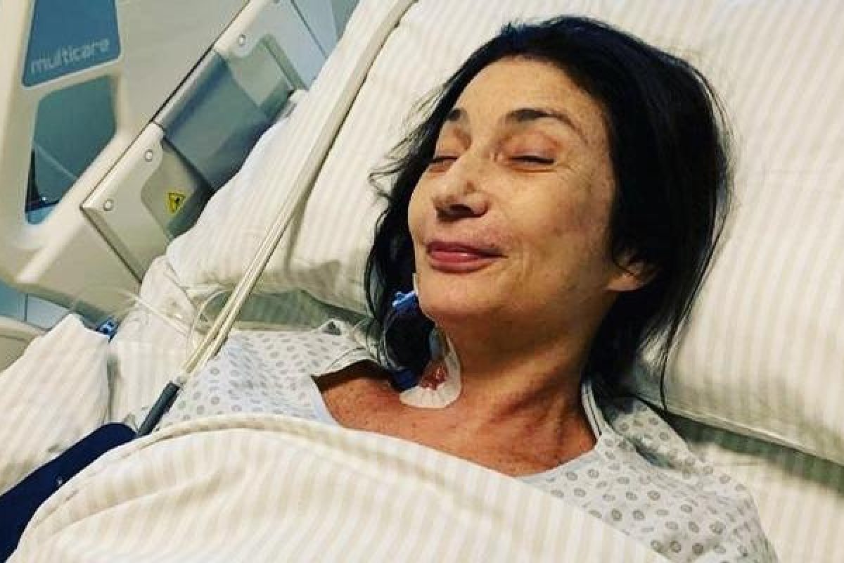 Zizi Possi passa por cirurgia e segue internada na UTI