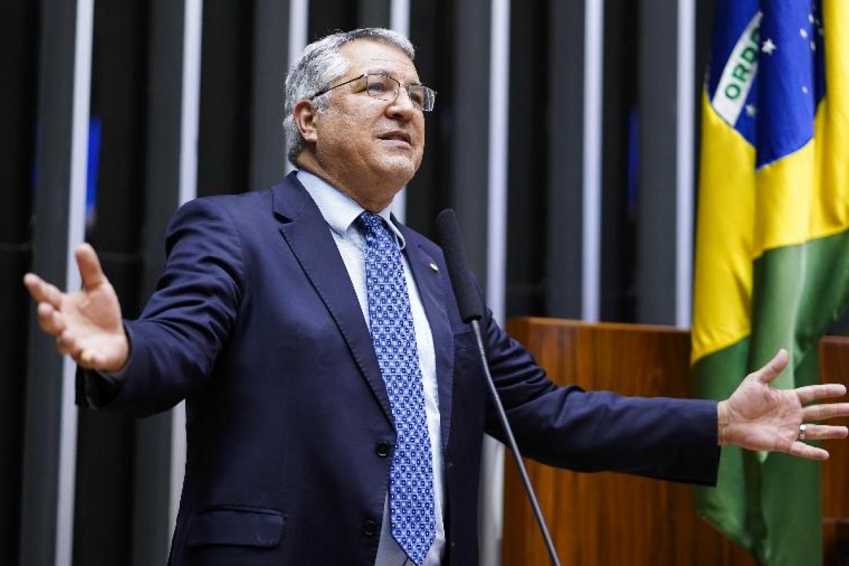 Padilha afirma que governo se reunirá com bancadas do Congresso para manter veto de Lula sobre 'Saidinha'