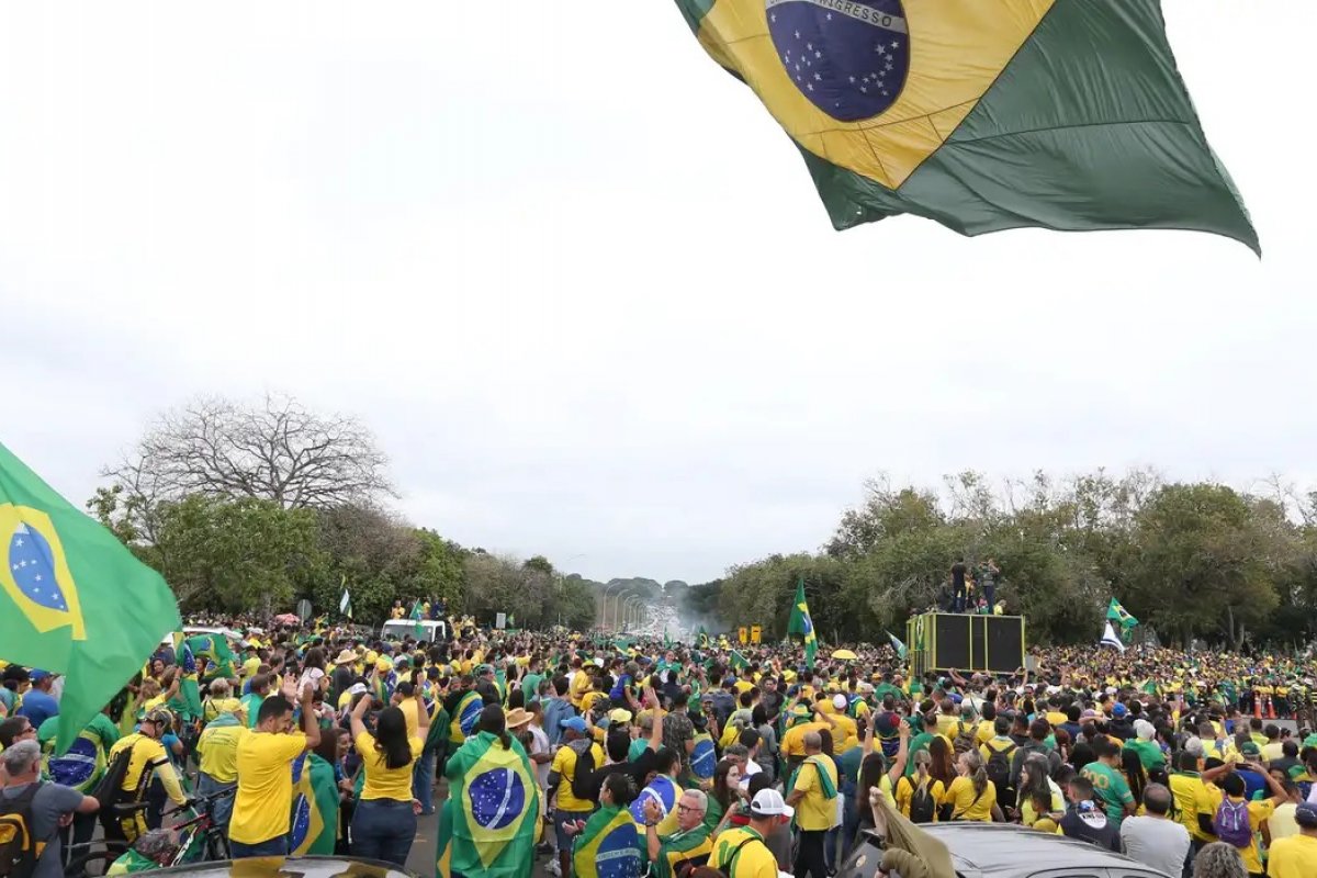 Supremo condena mais 10 pessoas pelos atos do dia 8 de janeiro