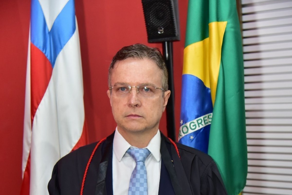 Pedro Godinho é reeleito desembargador eleitoral titular do TRE-BA