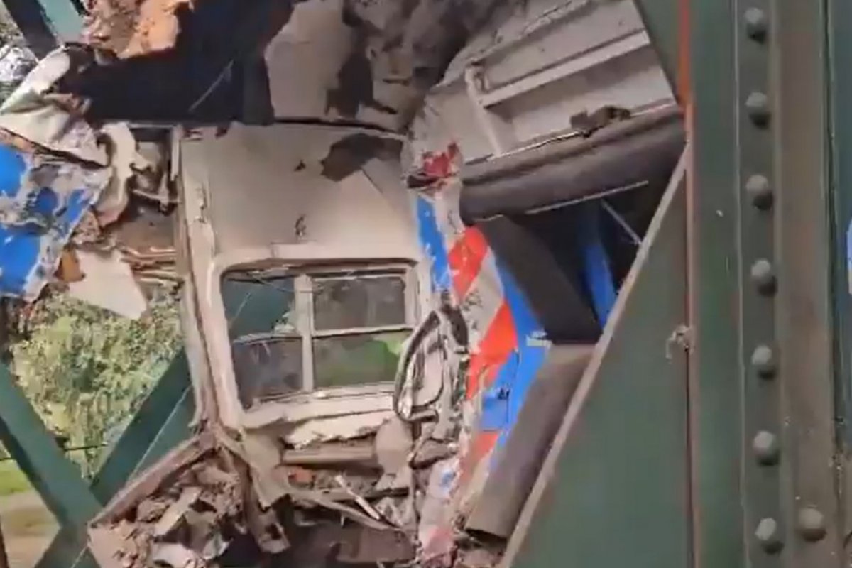 Acidente envolvendo dois trens deixa 60 feridos na Argentina