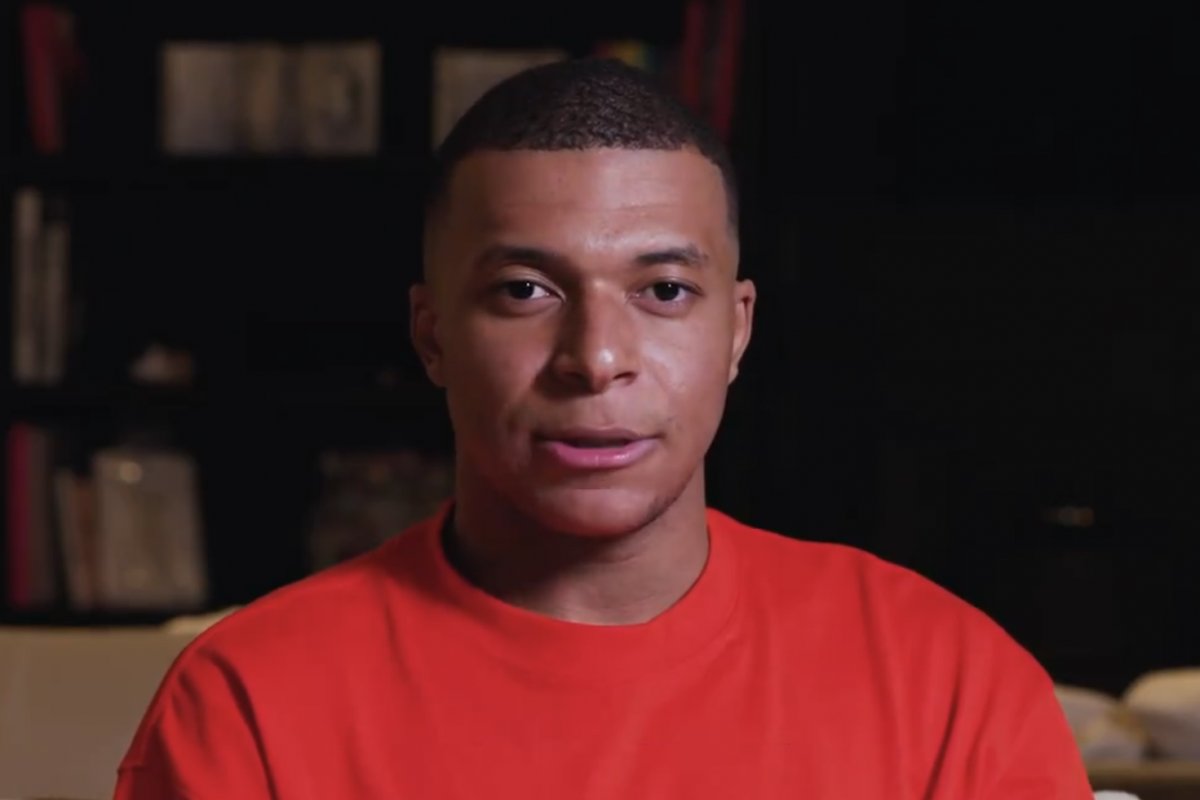 Vídeo: Mbappé anuncia saída do PSG no final da temporada