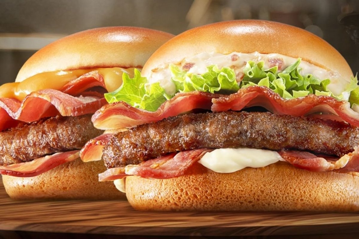 Baconzudos do Bob’s traz dois novos sanduíches com o dobro de bacon!