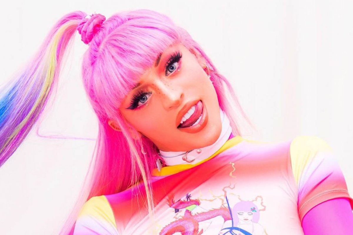 Pabllo Vittar alcança 10 milhões de seguidores em rede social