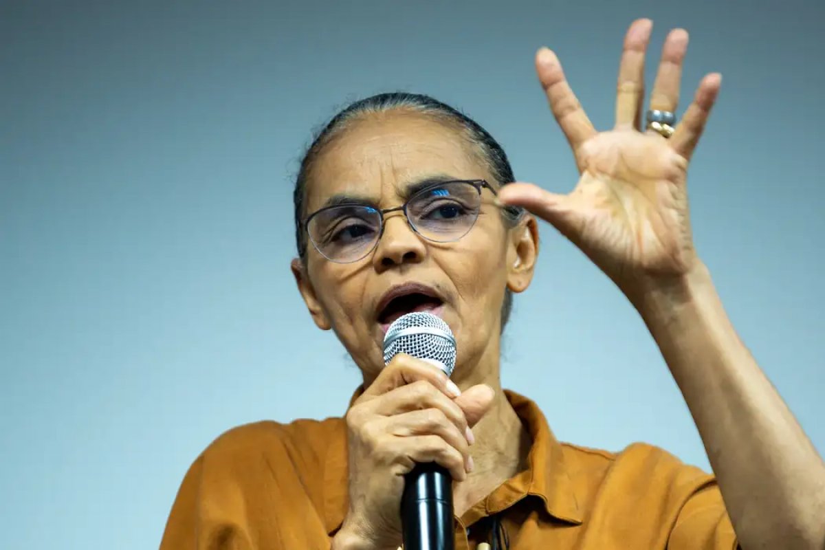 Marina Silva diz que bairros e pontes do RS vão precisar de outro padrão de construção