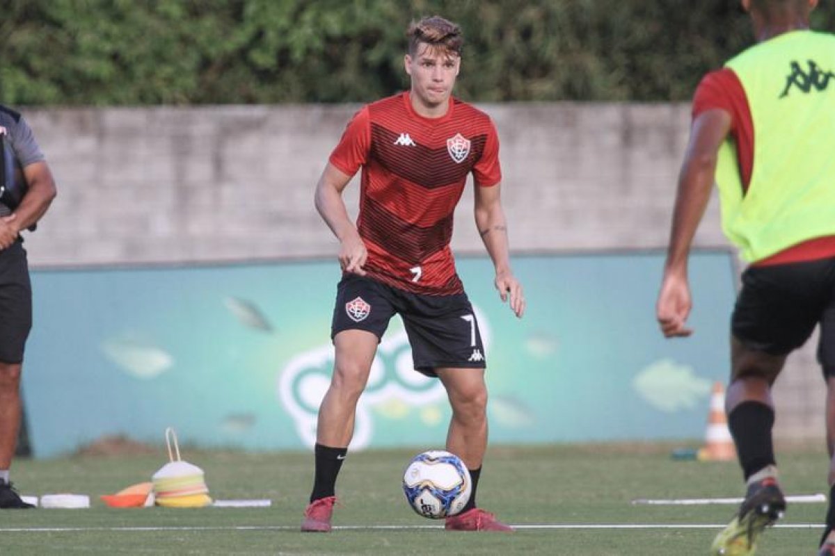 Vitória encara o Bahia de Feira em jogo-treino neste sábado (18)