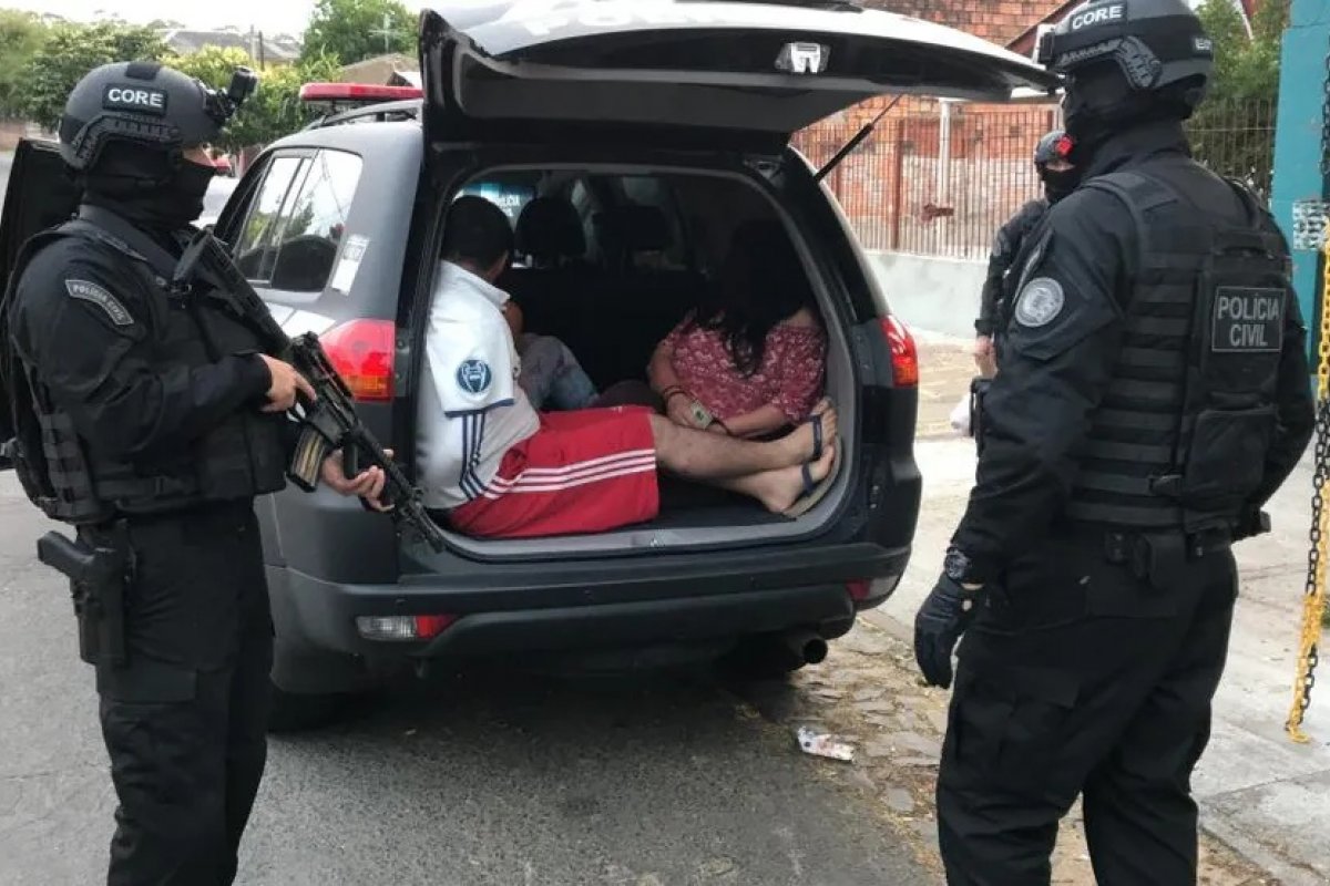 Polícia do RS prende mais 60 pessoas por saques e roubos no estado