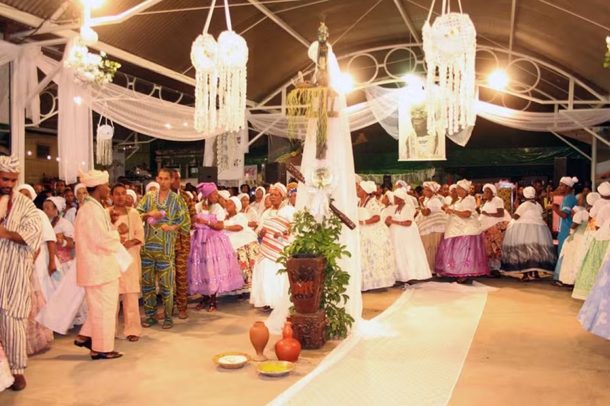 Bembé do Mercado: maior candomblé de rua do mundo celebra 135 anos no recôncavo da Bahia