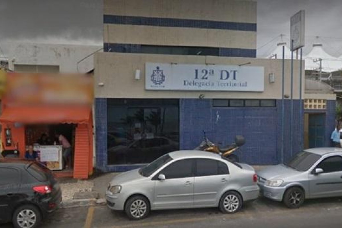 Criminoso assalta pizzaria e usa funcionário como piloto de fuga em Salvador