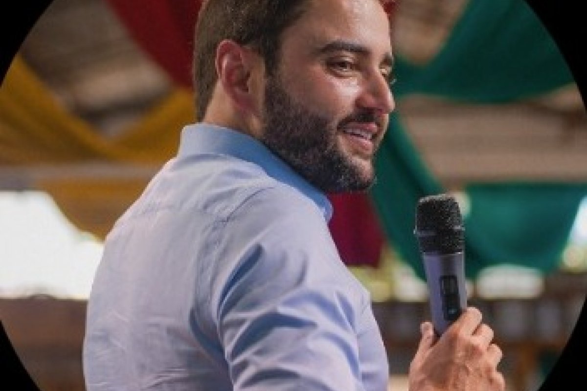 'Temos que contar com a possibilidade de ter mais destruição nas próximas horas', afirma vice-governador do Rio Grande do Sul