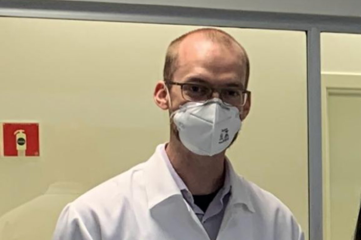 Médico conta sobre rotina no CTI de um dos maiores hospitais de Porto Alegre em meio a enchente