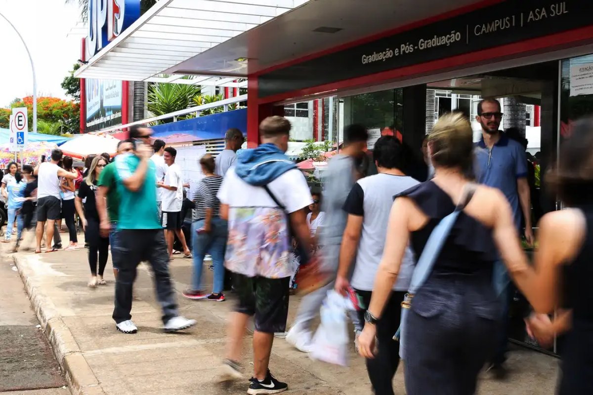 Decisão do STJ autoriza faculdade a cobrar mensalidade maior de alunos calouros