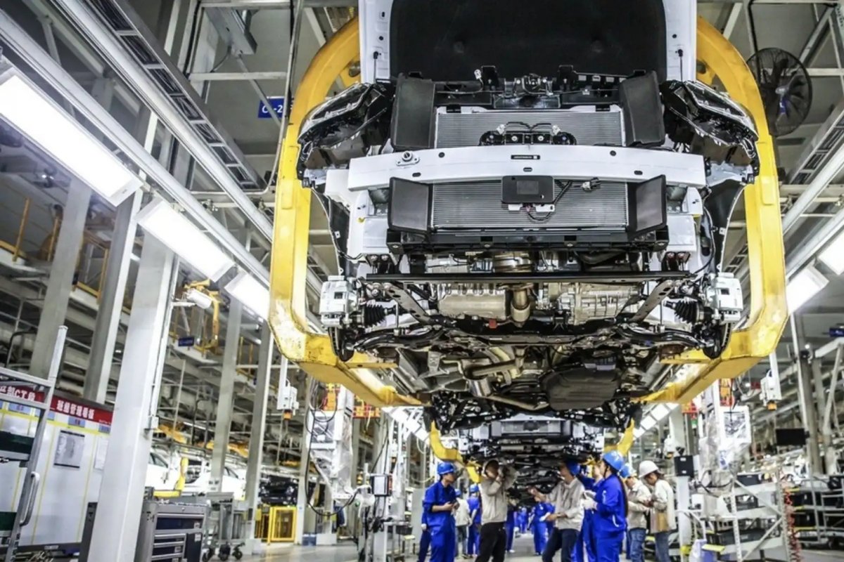 Stella Li, CEO da BYD confirma que empresa fará nova fábrica no México