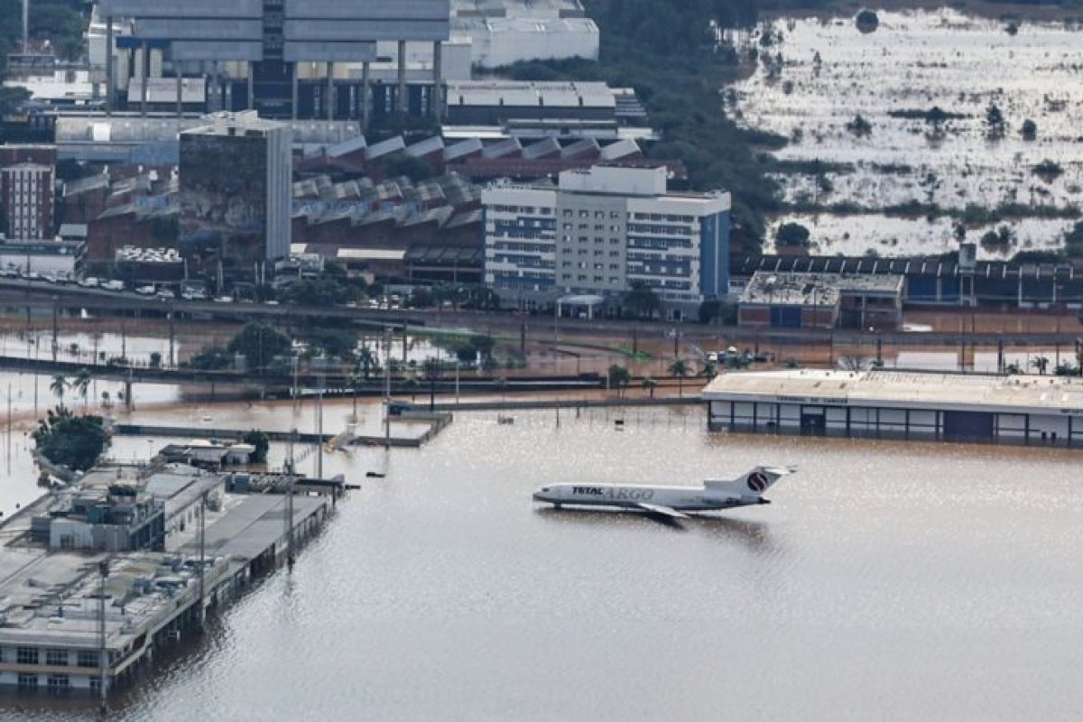 Infraero deve assumir aeroportos do RS para ampliar operações durante tragédia climática