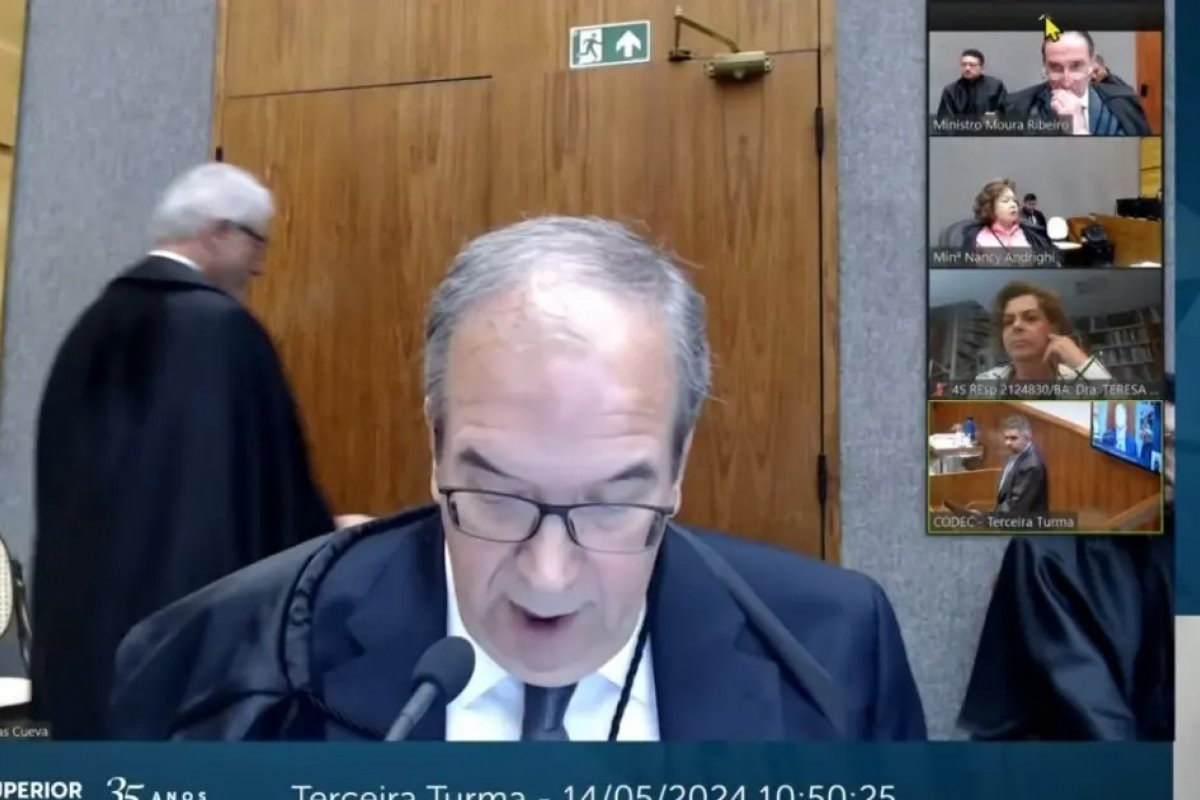 STJ decreta que juiz do TJ-BA pode anular sentença depois 400 páginas do processo desapareceram