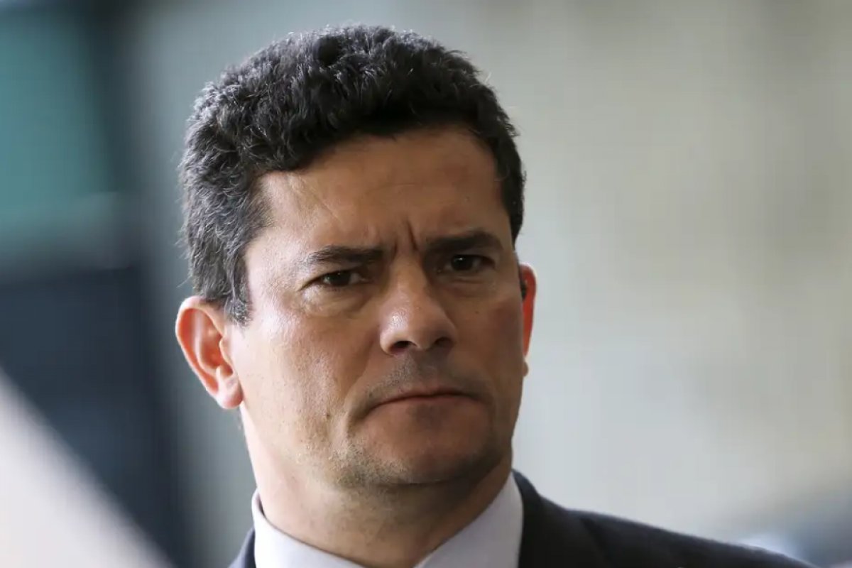 TSE interrompe análise de ação contra Moro, e retomará julgamento na terça (21)