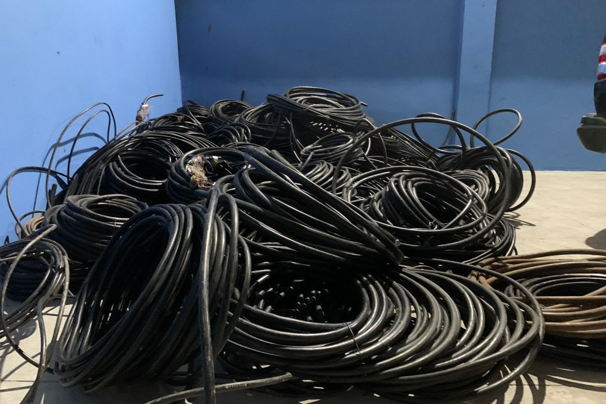 11 toneladas de fios e cabos furtados são recuperados pela polícia Civil em Salvador