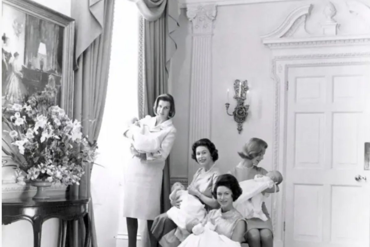 Exposição fotográfica traz momentos inéditos da família real britânica