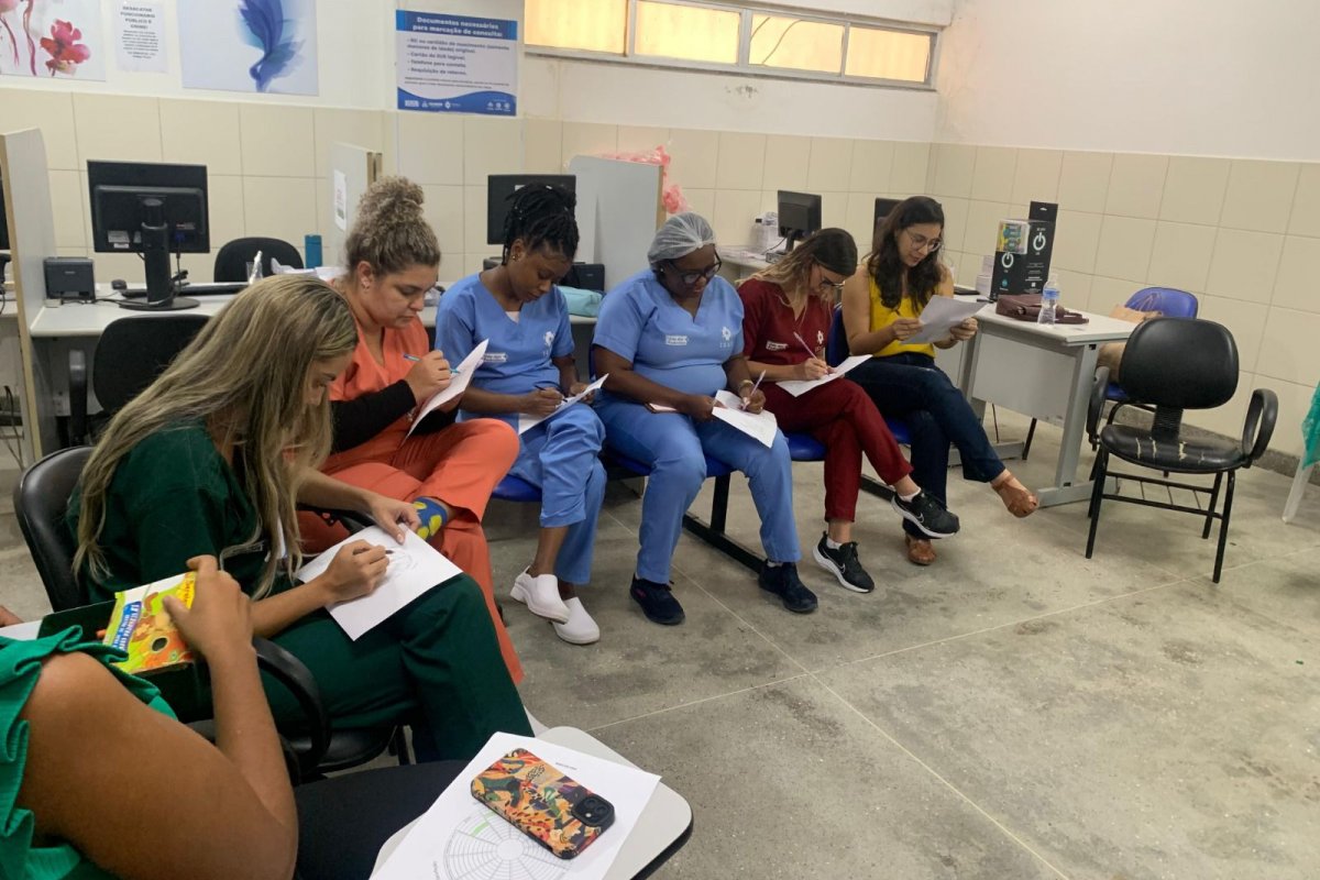 Multicentro Vale das Pedrinhas promove Semana da Enfermagem e tira profissionais da rotina