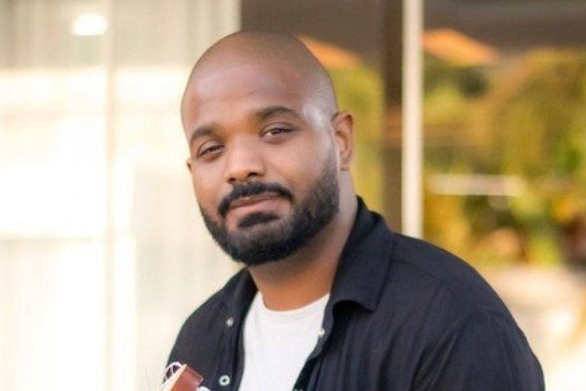 Arlindinho denuncia que filha foi vítima de racismo na escola!