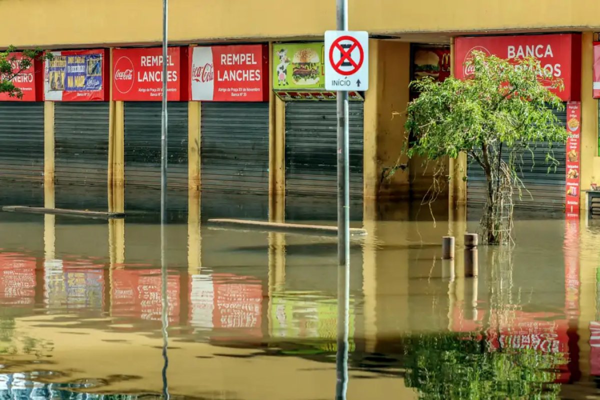 Nível das águas do Guaíba continua em redução