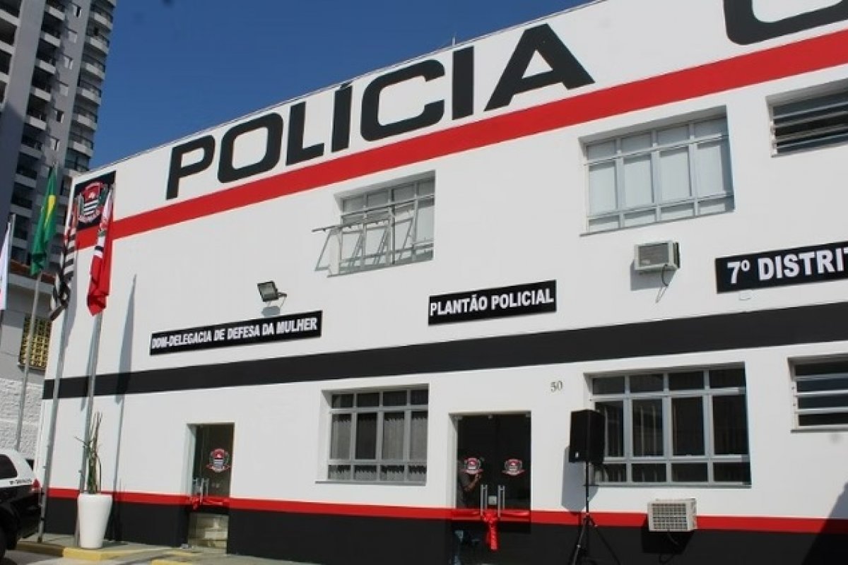 Adolescente conta que foi estuprada e ameaçada com faca ao aceitar carona de um conhecido