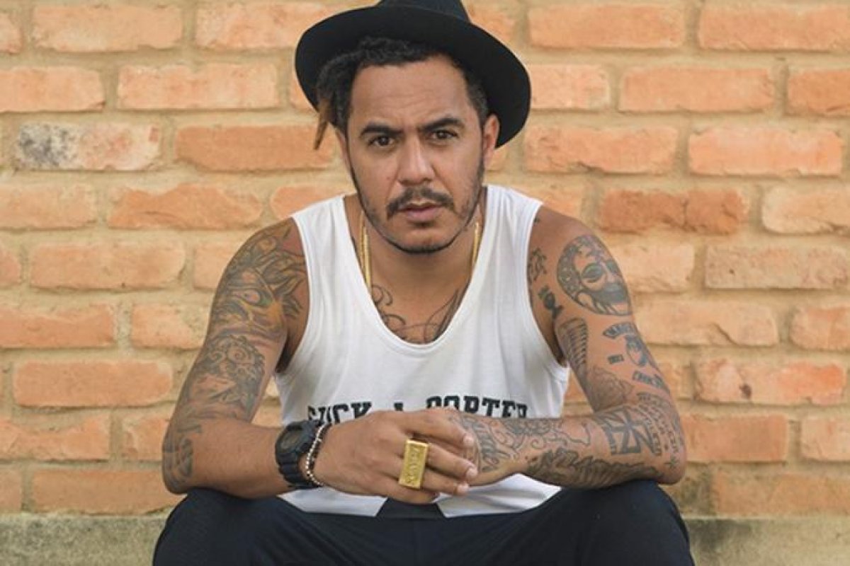 Marcelo D2 faz ameaça aos eleitores de Bolsonaro