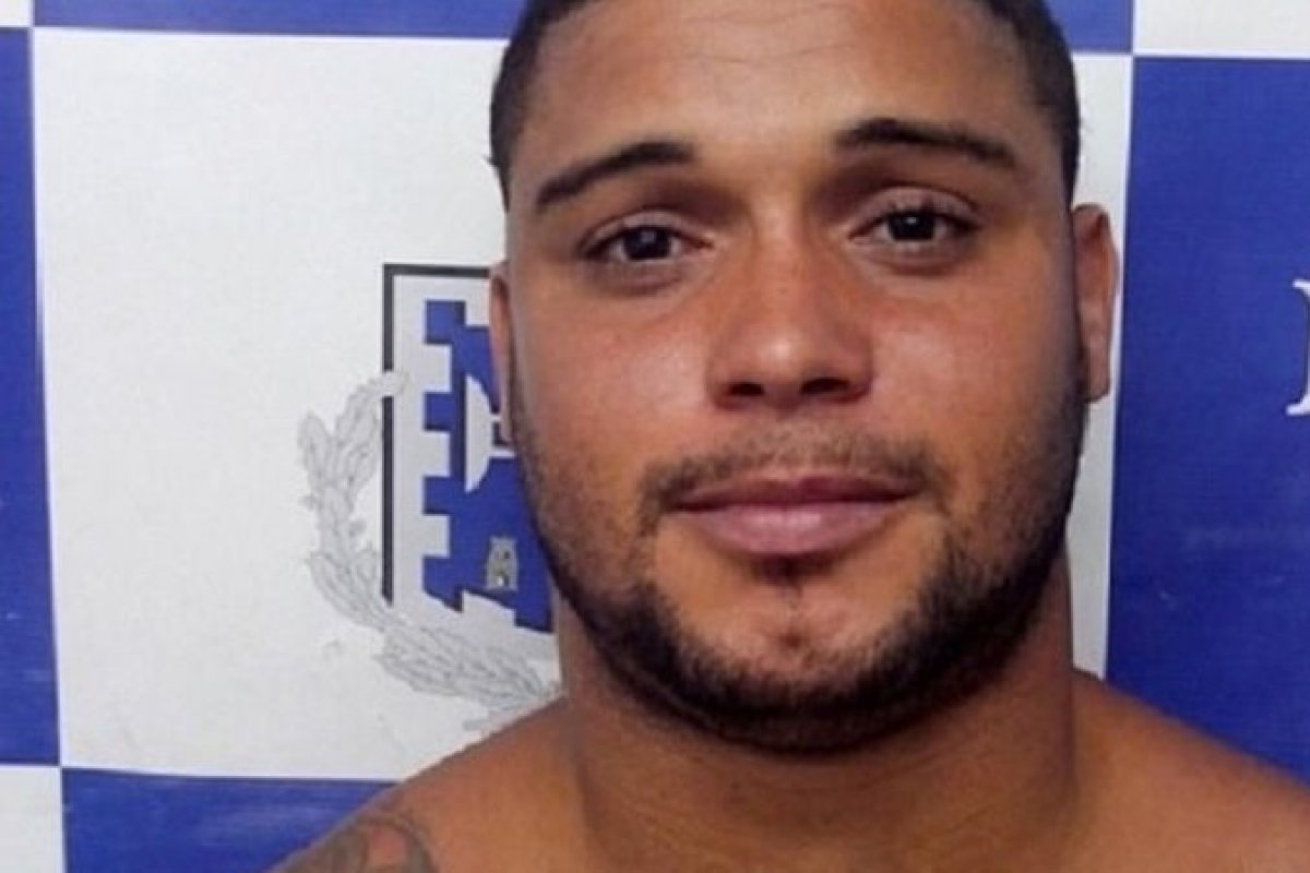 Mesmo preso, líder do tráfico de drogas do Calabar é alvo de nova operação da polícia