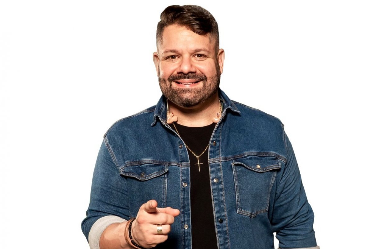 Hit nos anos 80, 'Como Uma Deusa' ganha nova versão na voz de Danniel Vieira