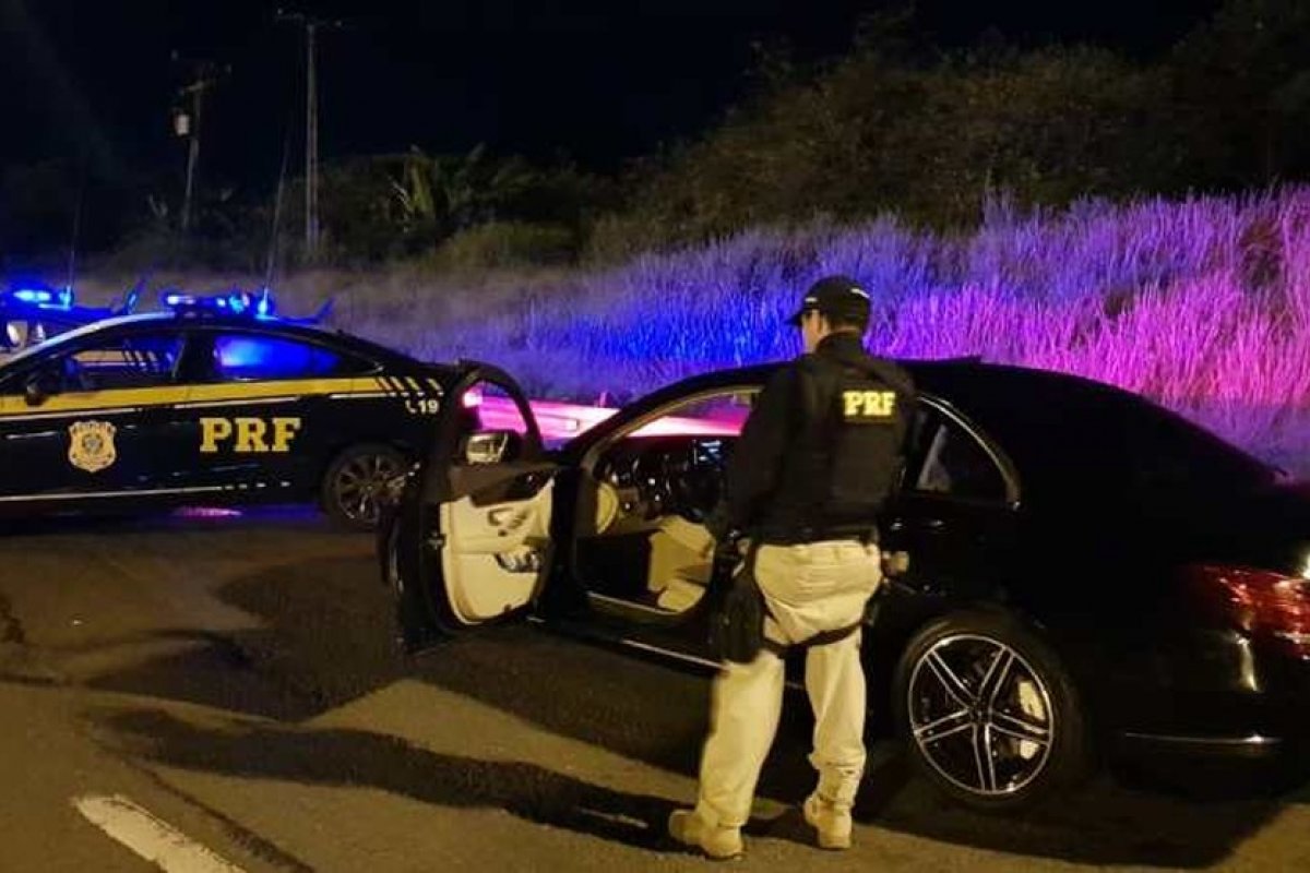 Homem é preso em rodovia na Bahia