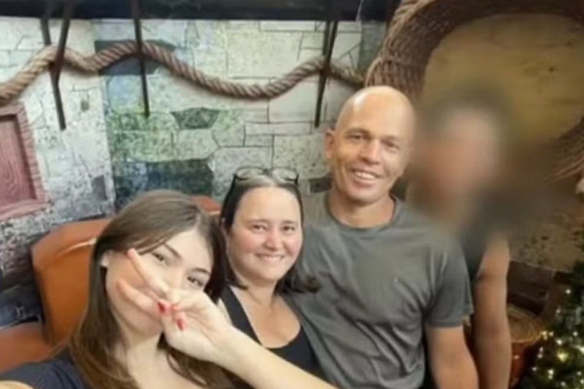 Adolescente que matou família vai passar por exame para determinar sanidade mental, diz delegado