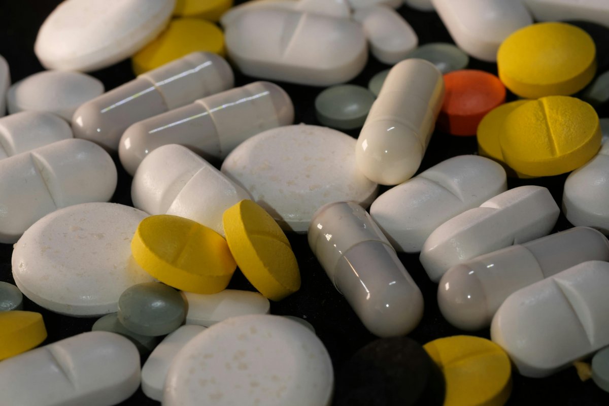 Estudo aponta que 750 mil mortes ligadas a bactérias resistentes a antibióticos poderiam ser evitadas