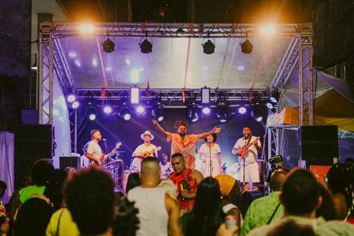 Renomado artista plástico Sandro Sal da Terra lança 3ª edição do Samba Escultural na Igreja Rosário dos Pretos!