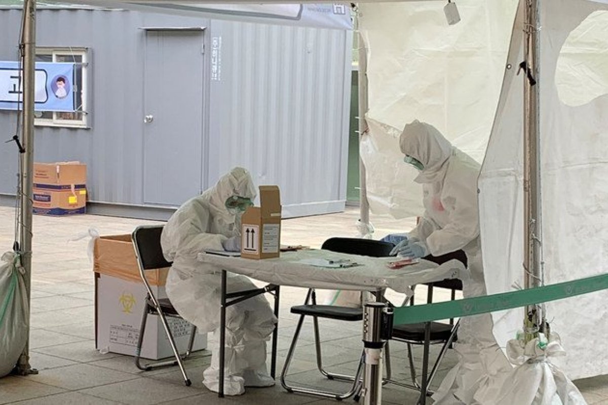 Covid-19 fez expectativa de vida no mundo cair a mesmo nível de 2012, aponta OMS