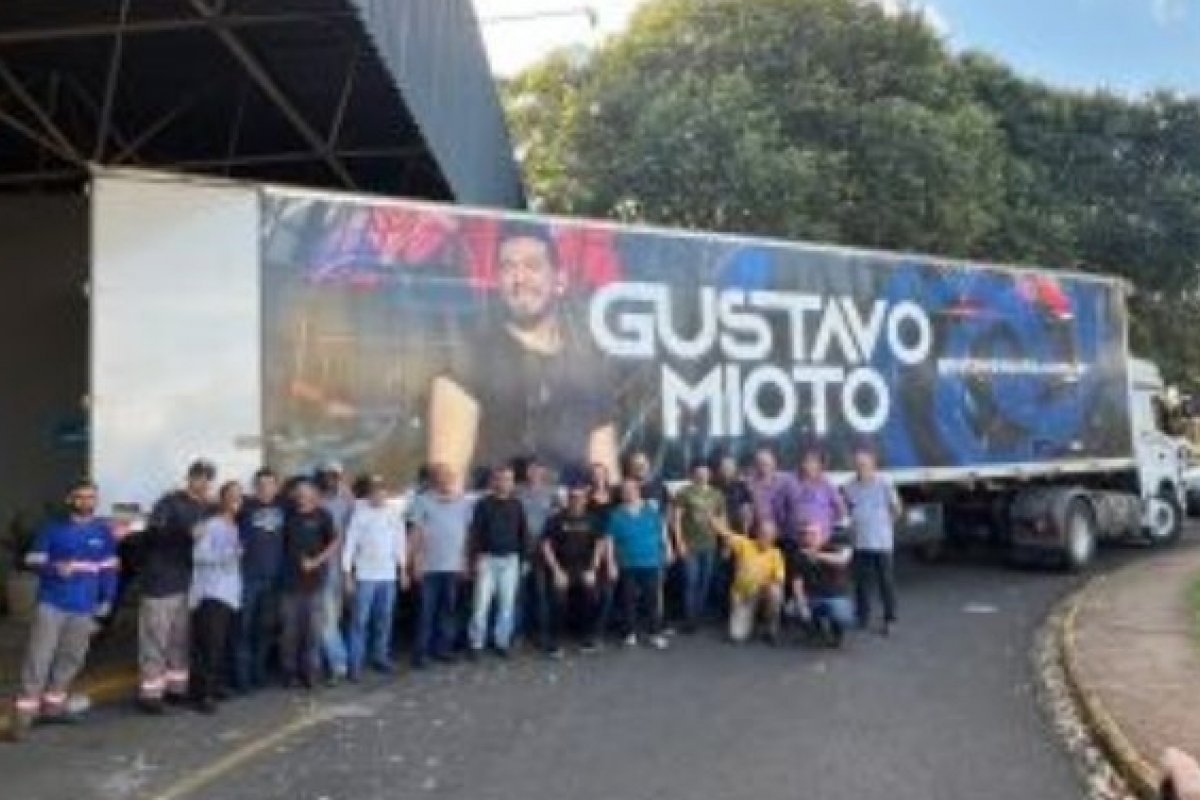 Corrente do bem: Gustavo Mioto cede caminhão particular e reúne equipe para levar doações para Rio Grande do Sul!