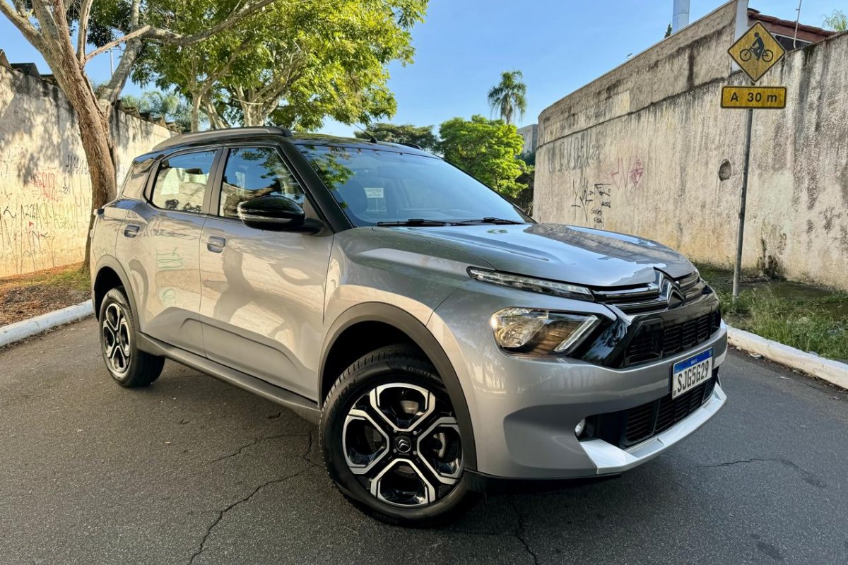 Farol da Bahia testa Citroën C3 Aircross 5 lugares: SUV acessível