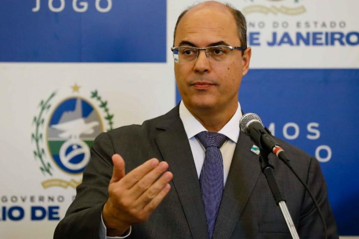 'Sabotagem' afirma Witzel sobre crise da água na Cedae