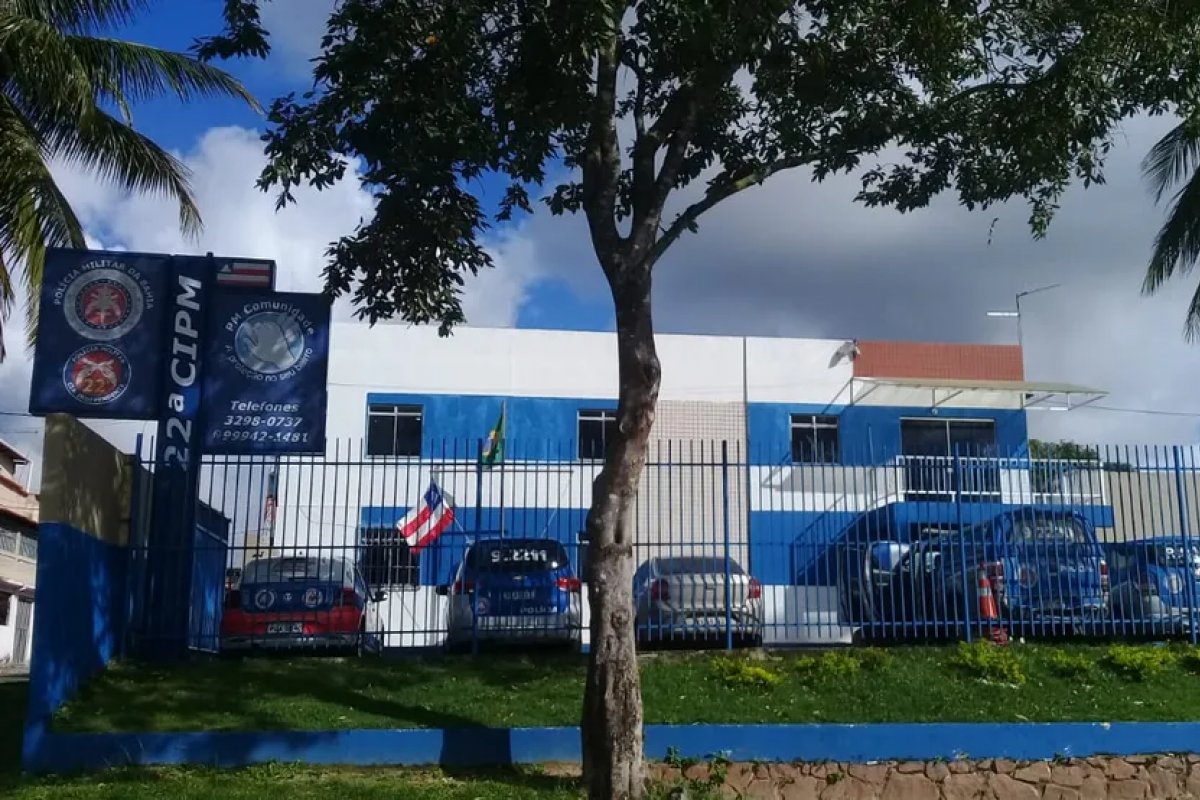 Mulher parcialmente carbonizada é encontrada morta na Região Metropolitana de Salvador